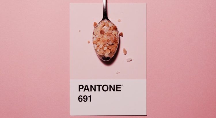 cor pantone living coral