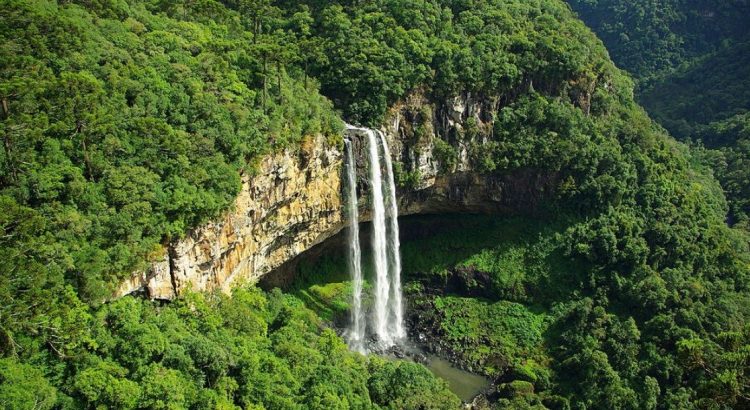 cascata do caracol